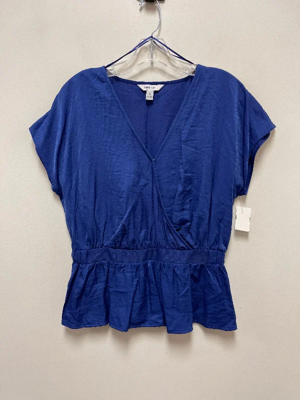 Top Short Sleeve By Nine West In Blue, Size: S